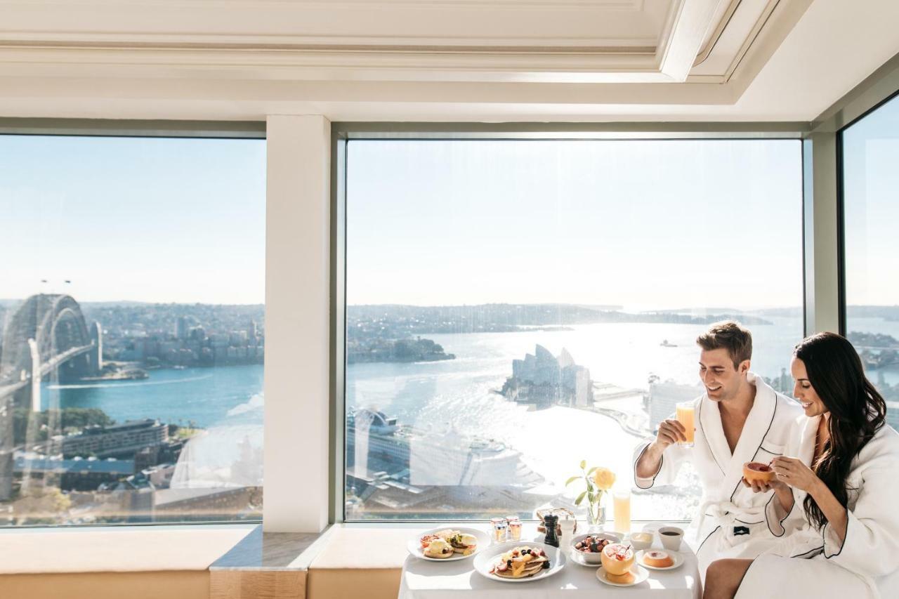 Shangri-la Hotel 5*
